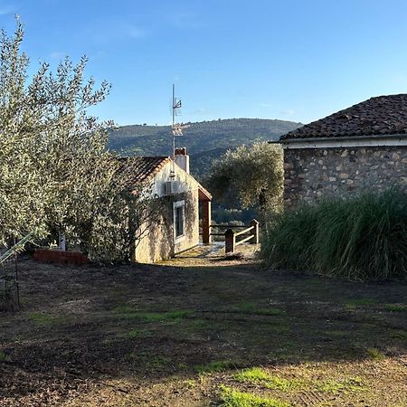 Casas Rurales Los Llanos Фуэнтес-де-Леон Экстерьер фото
