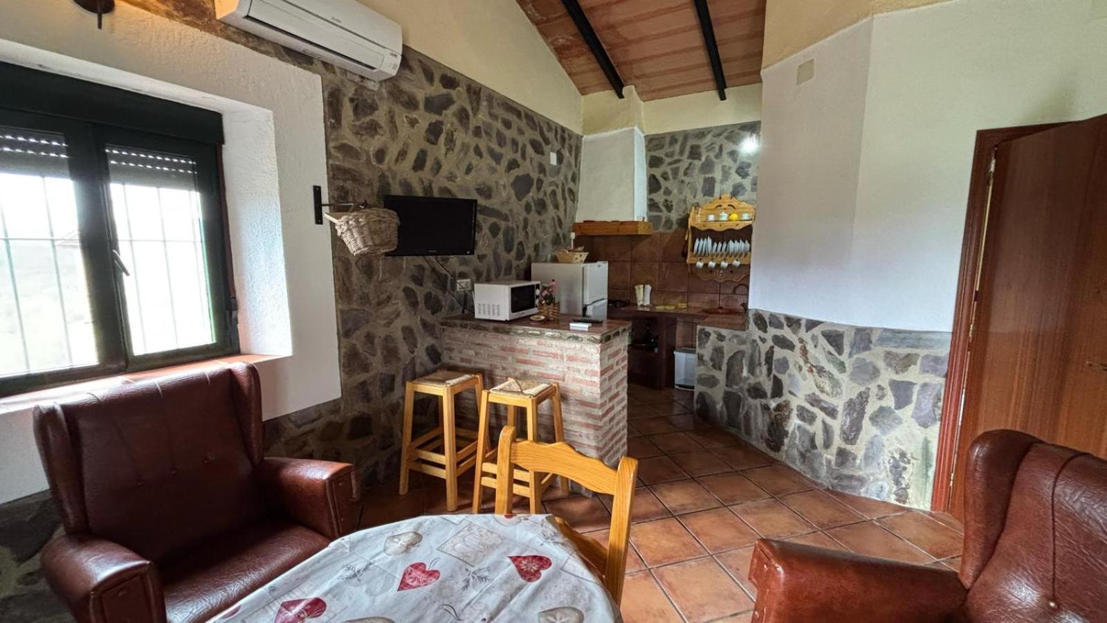 Casas Rurales Los Llanos Фуэнтес-де-Леон Экстерьер фото