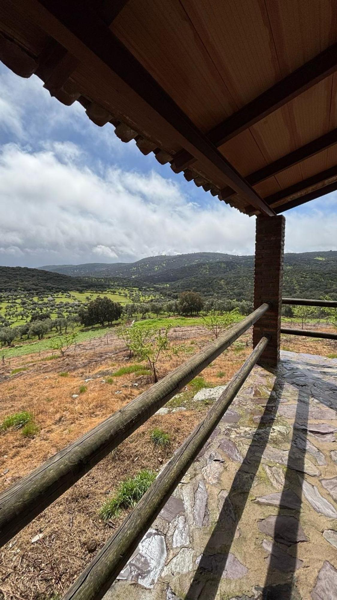 Casas Rurales Los Llanos Фуэнтес-де-Леон Экстерьер фото